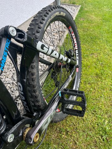 Used Giant Glory 0 2013 2013 Mountainbike, White — image 5 of 7