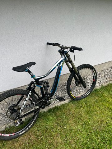Used Giant Glory 0 2013 2013 Mountainbike, White — image 2 of 7