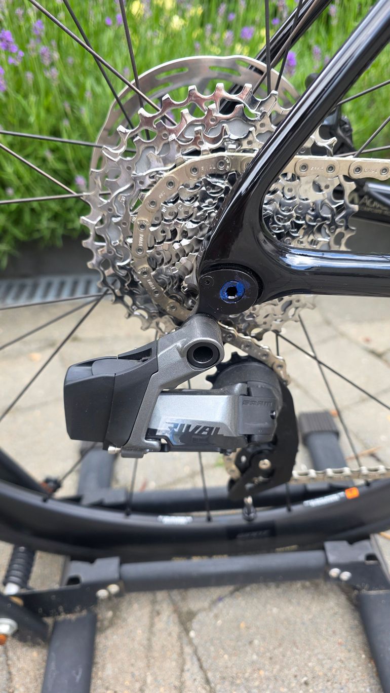 Used Liv Langma Advanced Pro Disc 1 AR 2024 2024 Road & Gravel — image 8 of 16