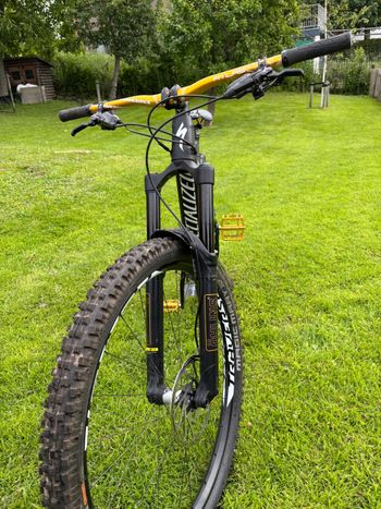 Used Specialized Enduro Elite 29/6Fattie 2018 2018 Mountainbike, Black, 29 — image 2 of 7