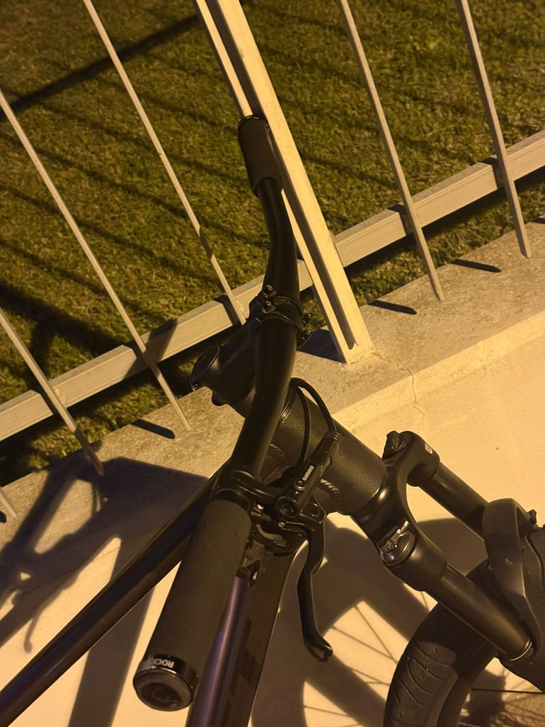 Used Scott Scale 980 2024 2024 Mountainbike, Negro — image 3 of 7