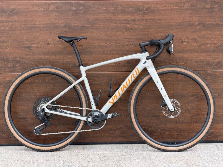 Used Specialized Diverge 4 Comp Carbon - SRAM Apex AXS/S1000 2026 2026 Road & Gravel, White — image 1 of 12