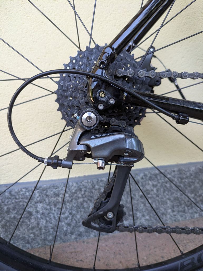 Used Trek Domane AL 2 Gen 4 2024 2024 Road & Gravel, Schwarz — image 4 of 9
