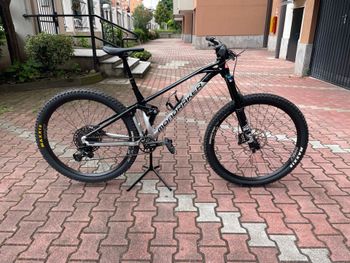 Used Mondraker FOXY 2022 2022 Mountainbike, Black, 29 — image 3 of 4