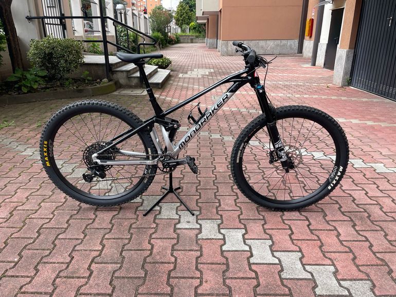 Used Mondraker FOXY 2022 2022 Mountainbike, Black, 29 — image 3 of 4