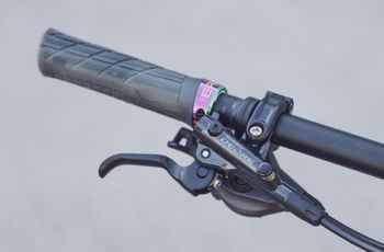 Used olsen Olsen Custom Shimano Deore XT 2024 Mountainbike, Light Gray — image 6 of 8