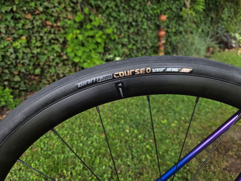 Used Giant TCR Advanced 1 2026 2026 Road & Gravel, Purple — image 3 of 8