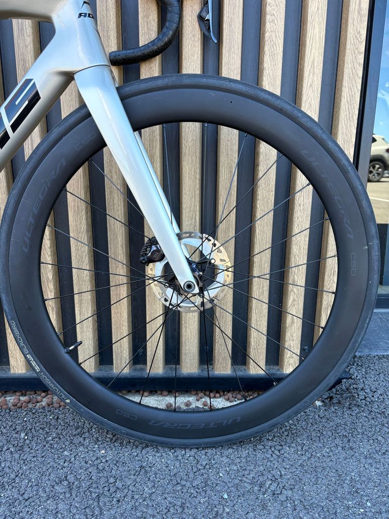 Used Adris Adris Custom Shimano Ultegra Di2 2024 Road & Gravel, Light Gray — image 4 of 6