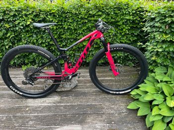 Used Scott Contessa Spark RC 900 2020 2020 Mountainbike, Red, 29 — image 2 of 6