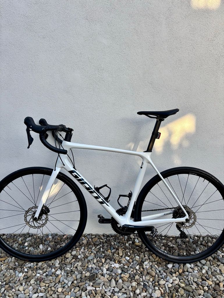 Used Giant TCR Advanced Disc 2 2022 2022 Road & Gravel, White — image 6 of 8