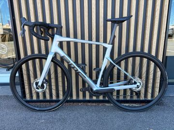 Použité BMC Roadmachine 01 FOUR 2024 2024 Road & Gravel — obrázek 2 z 6