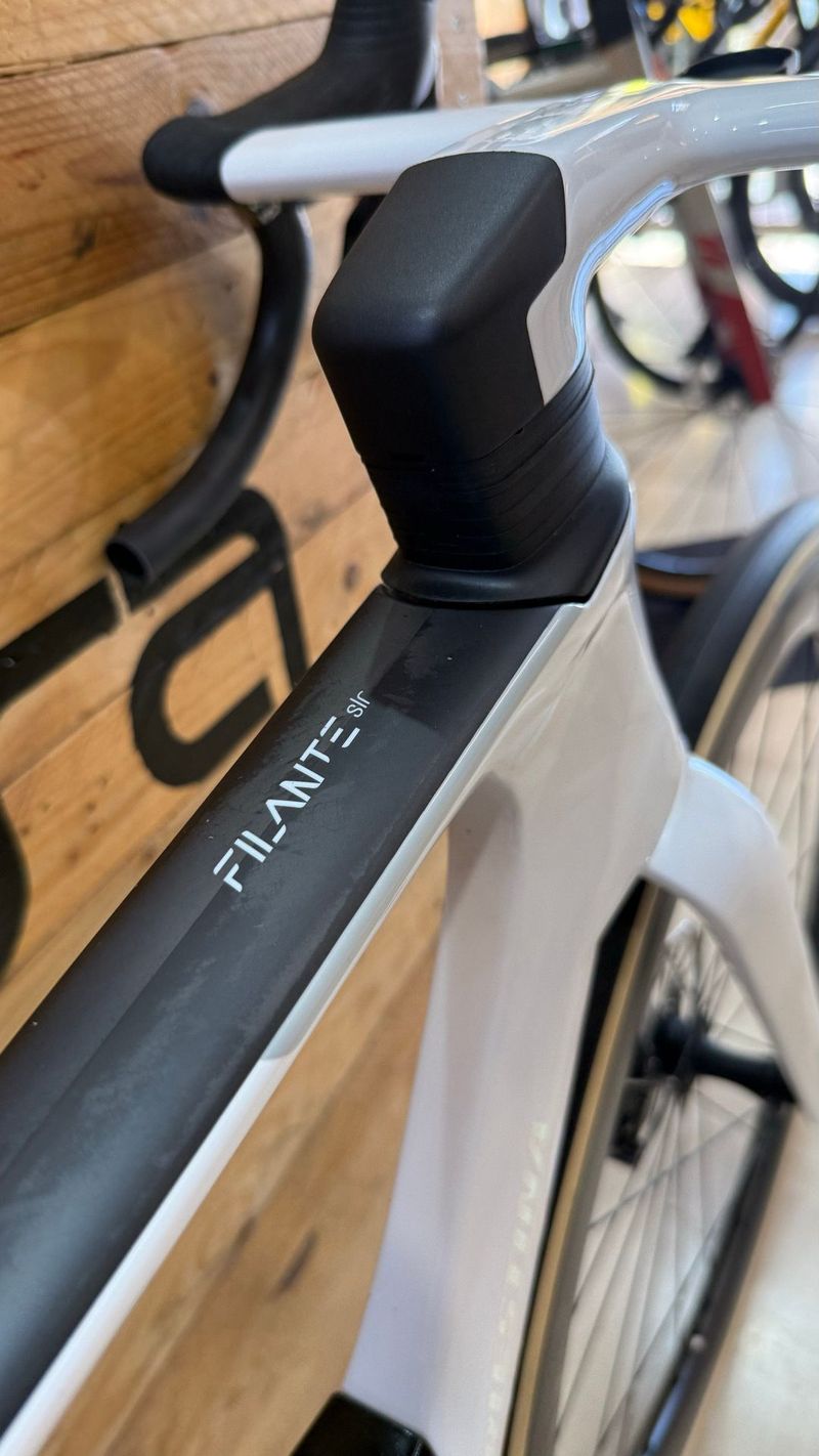 Used Wilier Filante SRAM Force eTap AXS 2026 Road & Gravel, White — image 2 of 11