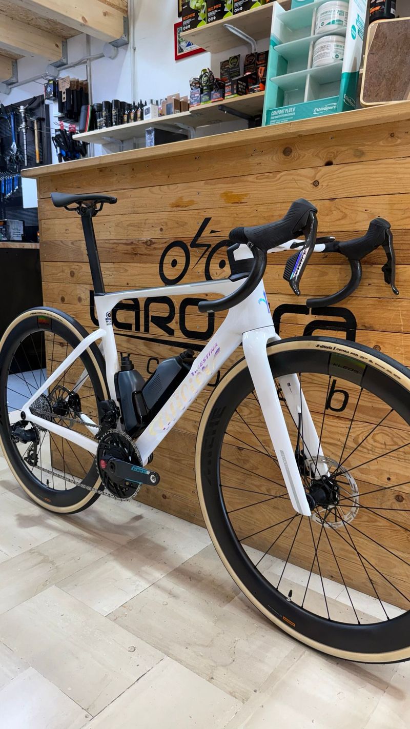 Used Wilier Filante SRAM Force eTap AXS 2026 Road & Gravel, White — image 1 of 11