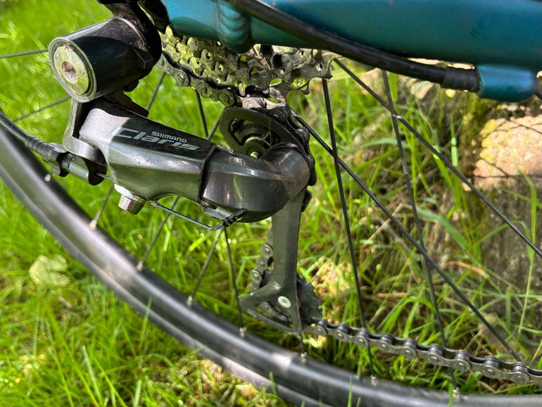 Used CUBE ATTAIN 2022 2022 Road & Gravel, Blue — image 7 of 11