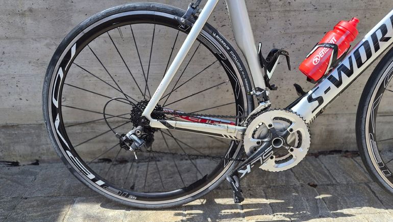 Used Specialized Venge Expert Ultegra 2014 2014 Road & Gravel, Hellgrau — image 3 of 7