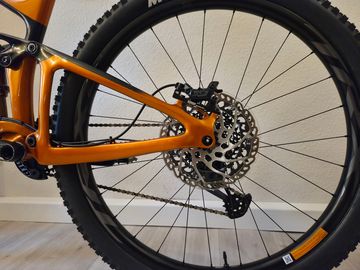 Brugt Giant Reign Advanced Pro 29 1 2022 2022 Mountainbike — billede 17 af 22