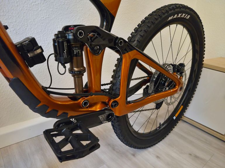 Used Giant Reign Advanced Pro 29 1 2022 2022 Mountainbike, Orange, 29 — image 16 of 22
