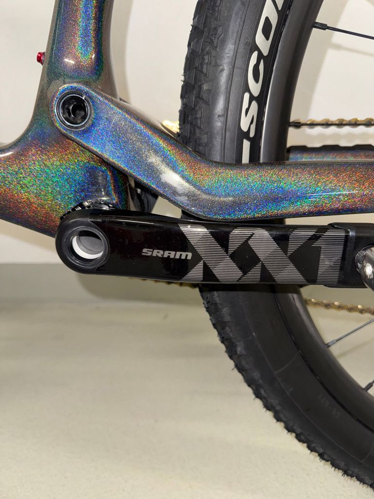 Used Orbea OIZ M-PRO 2023 2023 Mountainbike, Purple, 29 — image 16 of 19
