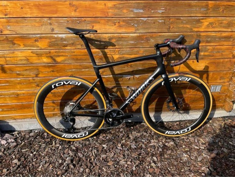 Used Specialized Tarmac Disc Expert 2020 2020 Road & Gravel, Black — image 1 of 6