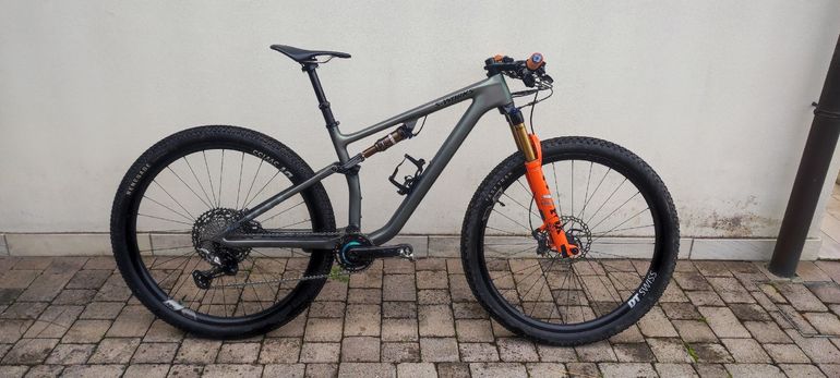 Used Specialized S-Works Epic EVO RS 2023 2023 Mountainbike, Light Gray — image 1 of 6
