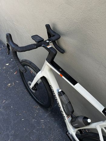 Used Cannondale Synapse Carbon 3 SmartSense 2026 2026 Road & Gravel, Light Gray — image 4 of 10
