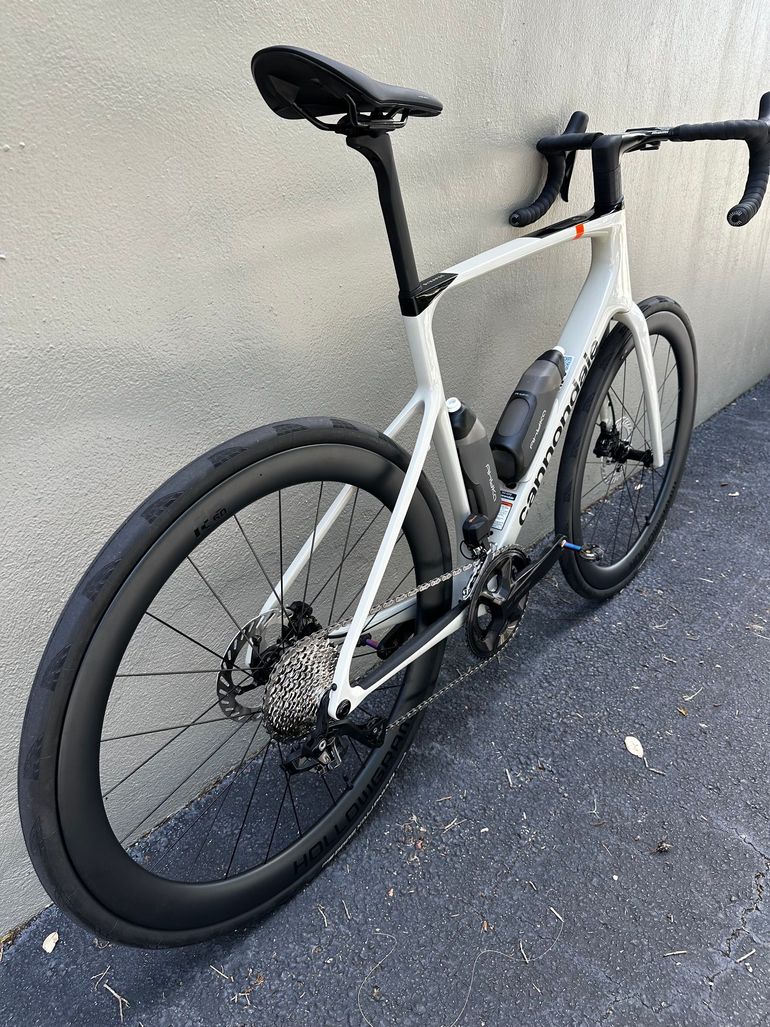 Used Cannondale Synapse Carbon 3 SmartSense 2026 2026 Road & Gravel, Light Gray — image 8 of 10