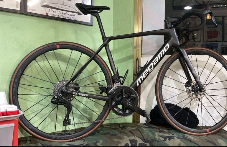 Used Megamo RAISE 15 SH12 2024 2024 Road & Gravel, Black — image 2 of 3