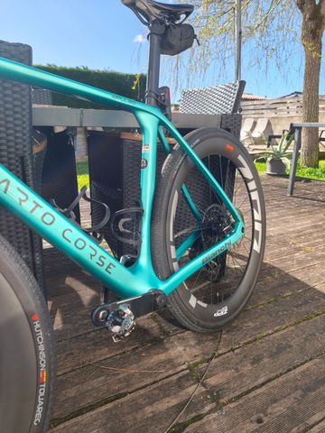 Brugt Bianchi Impulso RC Force AXS disc 2025 2025 Road & Gravel — billede 2 af 5