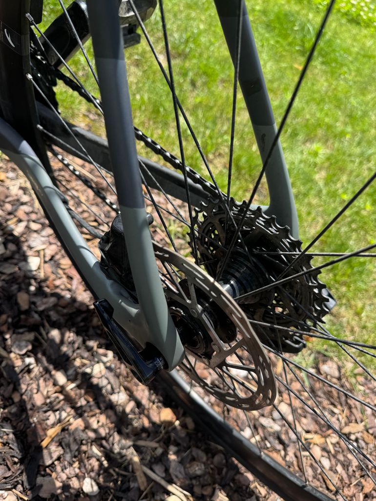 Used Bianchi Oltre XR3 SRAM Rival ETap AXS 2023 2023 Road & Gravel, Light Gray — image 6 of 12