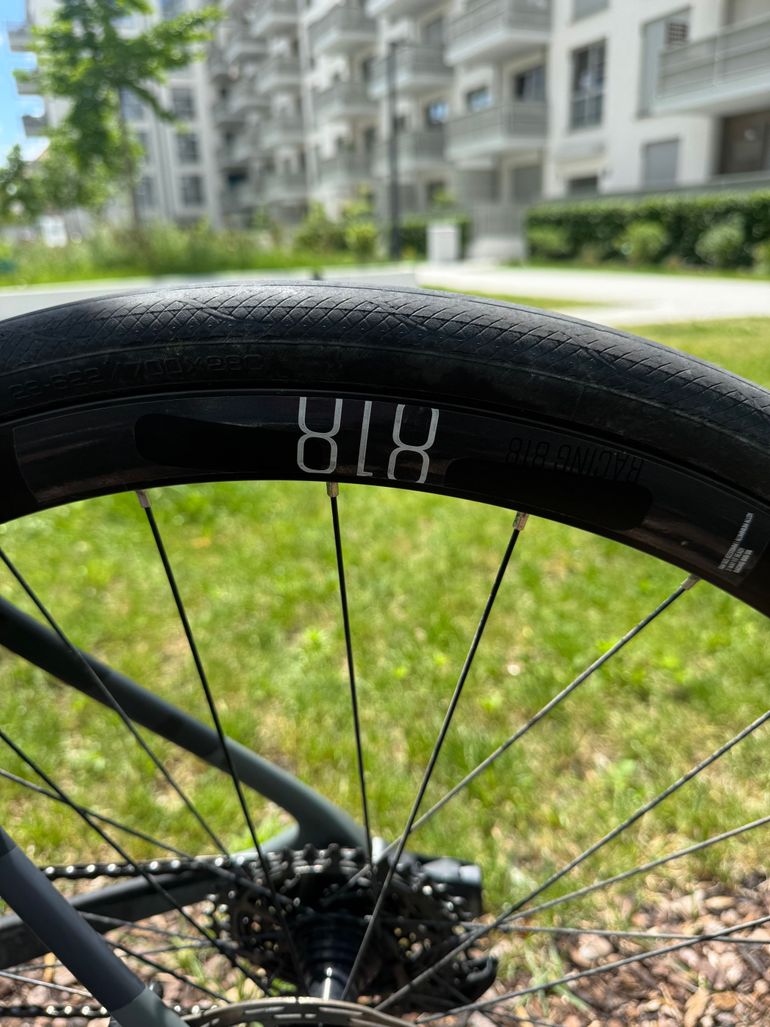 Used Bianchi Oltre XR3 SRAM Rival ETap AXS 2023 2023 Road & Gravel, Light Gray — image 5 of 12