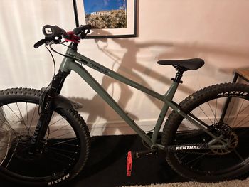 Used Commencal META HT AM ESSENTIAL 2022 2022 Mountainbike — image 4 of 4