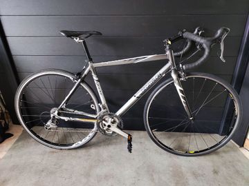 Gebrauchtes DECATHLON Custom Shimano 105 2007 Road & Gravel