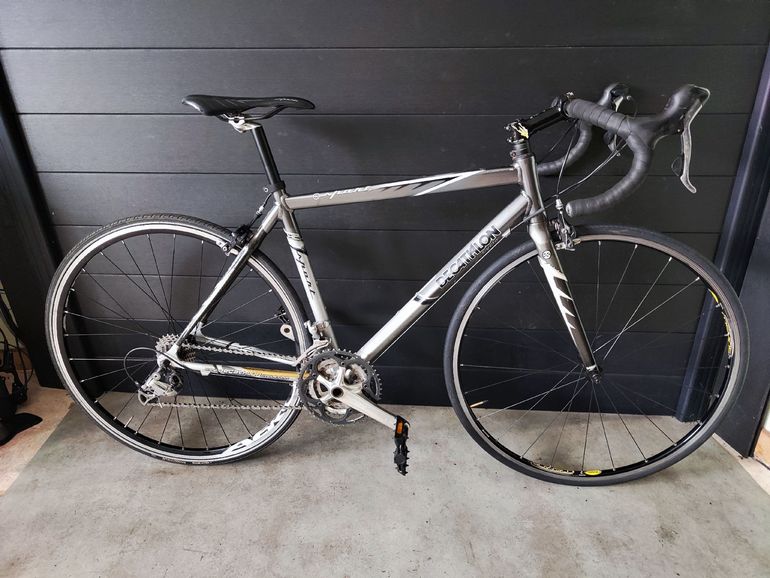 Used DECATHLON DECATHLON Custom Shimano 105 2007 Road & Gravel, Black — image 1 of 10