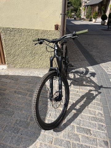 Gebrauchtes Specialized Turbo Levo 2025 2025 Mountainbike, Schwarz, 27.5 — Bild 3 von 8