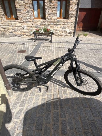Gebrauchtes Specialized Turbo Levo 2025 2025 Mountainbike, Schwarz, 27.5 — Bild 2 von 8