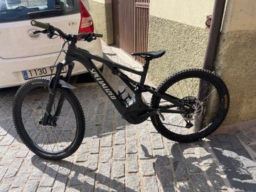 Gebrauchtes Specialized Turbo Levo 2025 2025 Mountainbike, Schwarz, 27.5 — Bild 1 von 8
