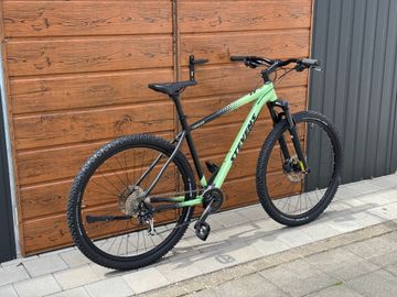 Tweedehands Stevens Taniwha 2023 2023 Mountainbike — afbeelding 2 van 3
