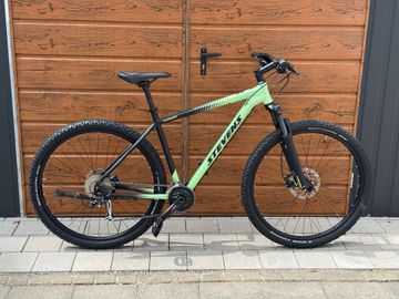 Tweedehands Stevens Taniwha 2023 2023 Mountainbike — afbeelding 1 van 3
