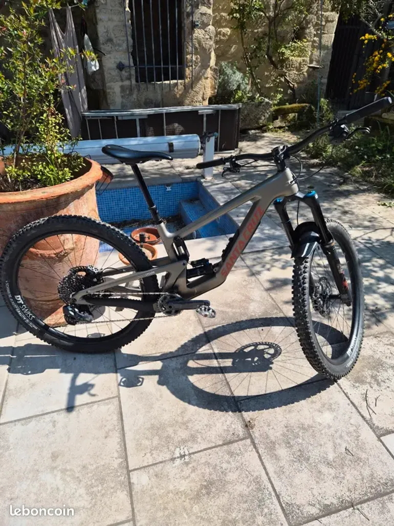 Used Santa Cruz MEGATOWER GX AXS / Carbon C 2023 2023 Mountainbike, Orange, 29 — image 1 of 6