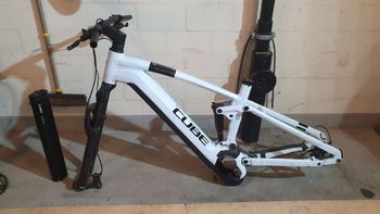 Used CUBE STEREO HYBRID 120, PRO 750 2024 Frameset 2024 Mountainbike, Weiß, 27.5, 29 — image 3 of 11