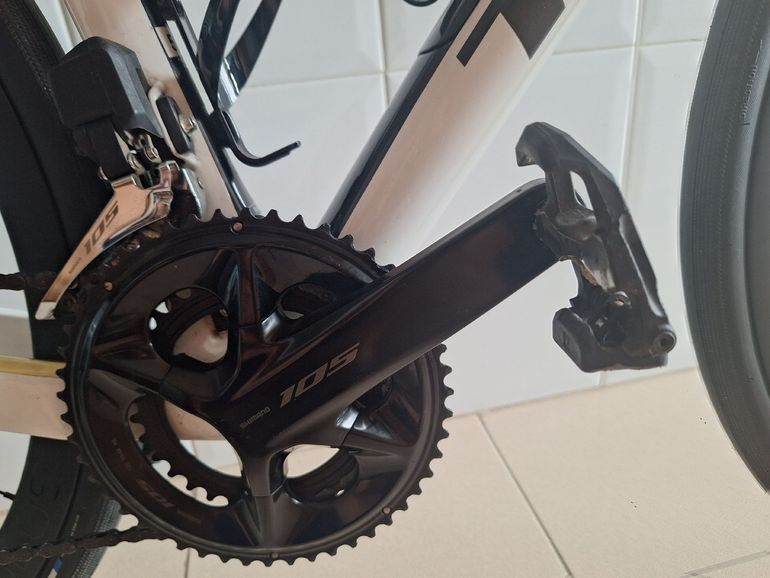 Used Trek Domane Shimano 105 2024 Road & Gravel, White — image 3 of 5