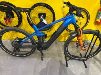 Used CUBE STEREO HYBRID 140 HPC, ACTIONTEAM 750 2024 2024 Mountainbike, Blue, 27.5, 29 — image 3 of 5
