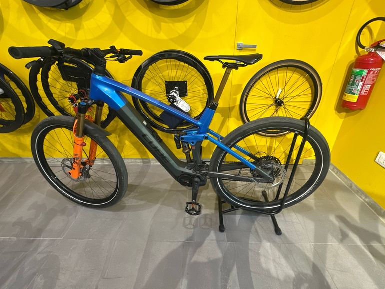 Used CUBE STEREO HYBRID 140 HPC, ACTIONTEAM 750 2024 2024 Mountainbike, Blue, 27.5, 29 — image 1 of 5