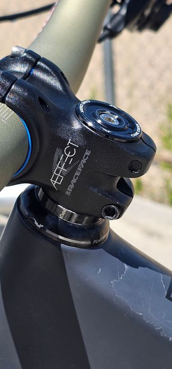 Used Santa Cruz Megatower XT Air / Carbon C / 29 2021 2021 Mountainbike — image 11 of 13