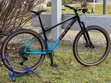 Tweedehands Marin BOBCAT TRAIL 5 2025 2025 Mountainbike — afbeelding 1 van 3