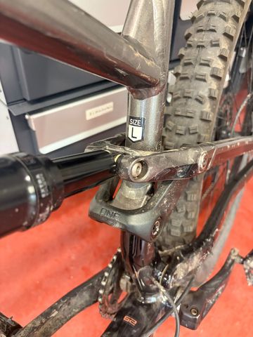 Używany Polygon SISKIU T8 2025 2025 Mountainbike — zdjęcie 7 z 16