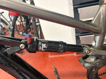 Używany Polygon SISKIU T8 2025 2025 Mountainbike — zdjęcie 8 z 16