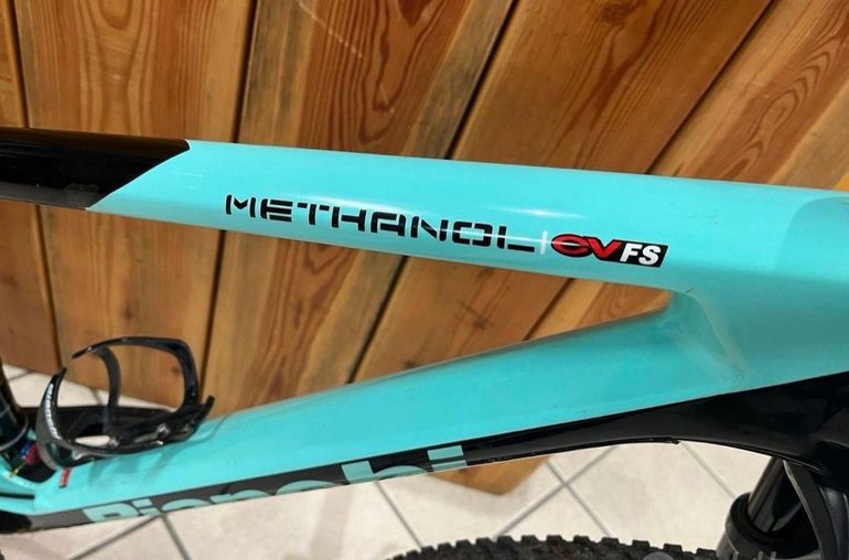 Used Felt Felt Custom Shimano Deore XT 2025 Mountainbike, Black — image 2 of 3