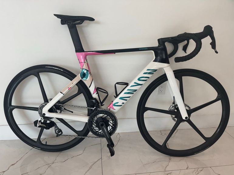 Used Canyon Aeroad CFR Tokyo Edition 2023 Frameset 2023 Road & Gravel, White — image 3 of 4