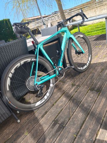 Gebrauchtes Bianchi Impulso RC Force AXS disc 2025 Frameset 2025 Road & Gravel